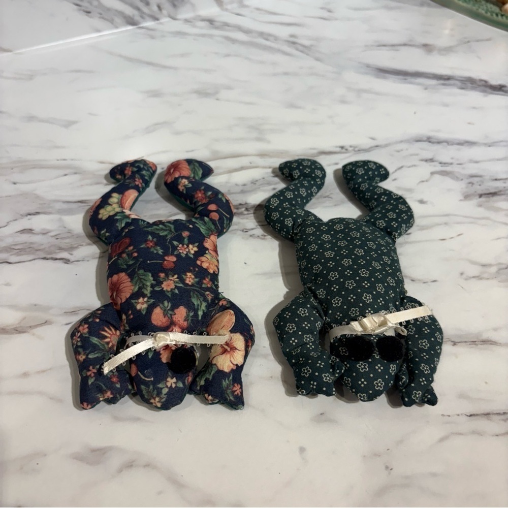 Vintage Bean Bag Frogs kitschy cottage core weighted frogs